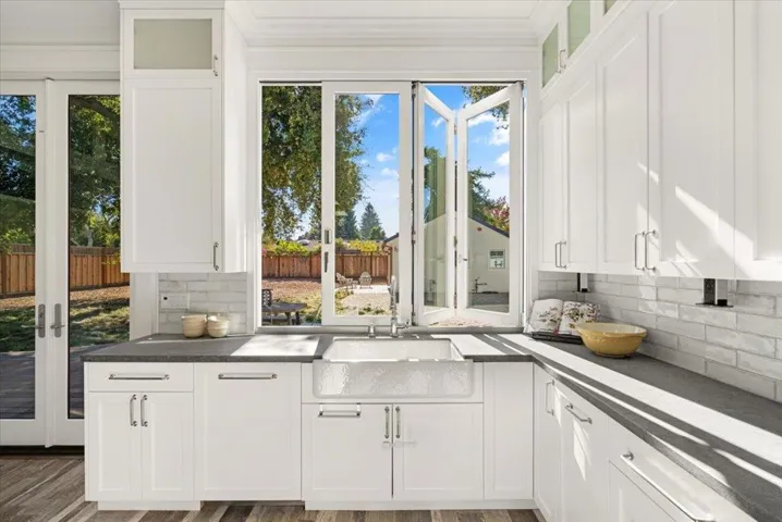 960 Berry Avenue, Los Altos, California 94024