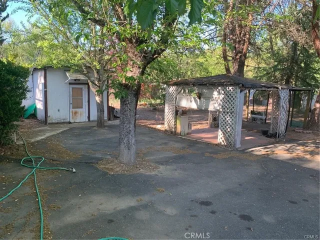 11812 Yvonne Circle, Lower Lake, California 95457