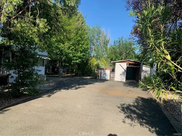 11812 Yvonne Circle, Lower Lake, California 95457
