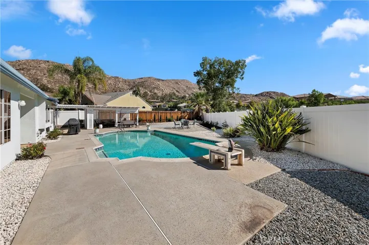 Private Backyard - Low Maintenance