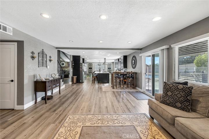 OPEN FLOOR PLAN VIEW