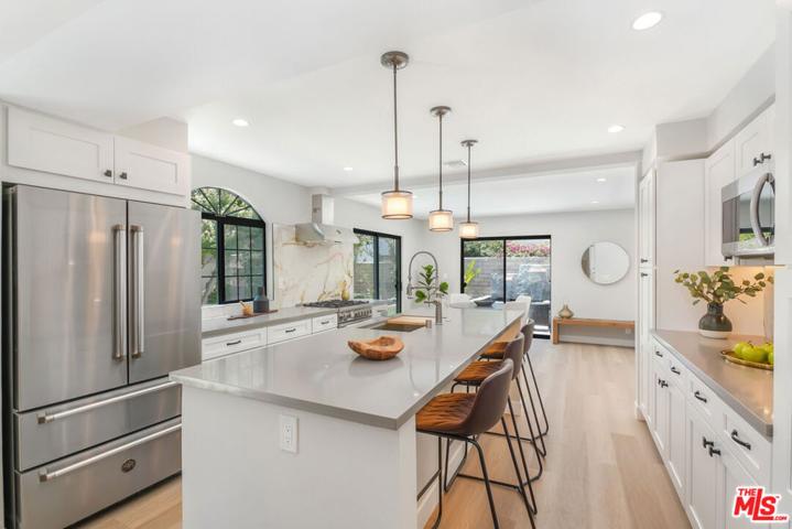 10701 Hepburn Circle, Culver City, California 90232
