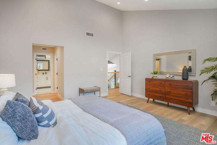 10701 Hepburn Circle, Culver City, California 90232