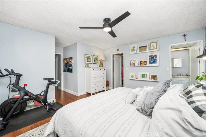 4189 Birchwood Avenue, Seal Beach, California 90740