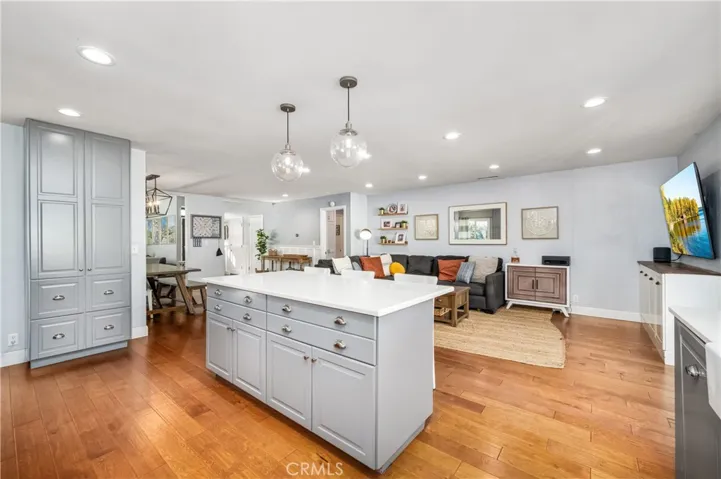 4189 Birchwood Avenue, Seal Beach, California 90740