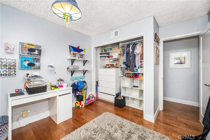 4189 Birchwood Avenue, Seal Beach, California 90740