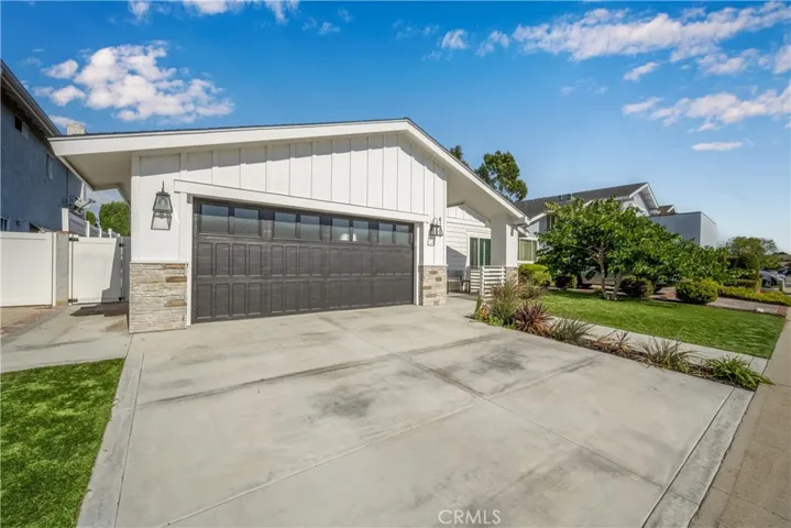 4189 Birchwood Avenue, Seal Beach, California 90740