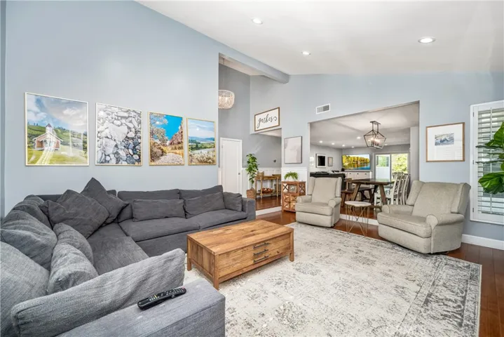 4189 Birchwood Avenue, Seal Beach, California 90740