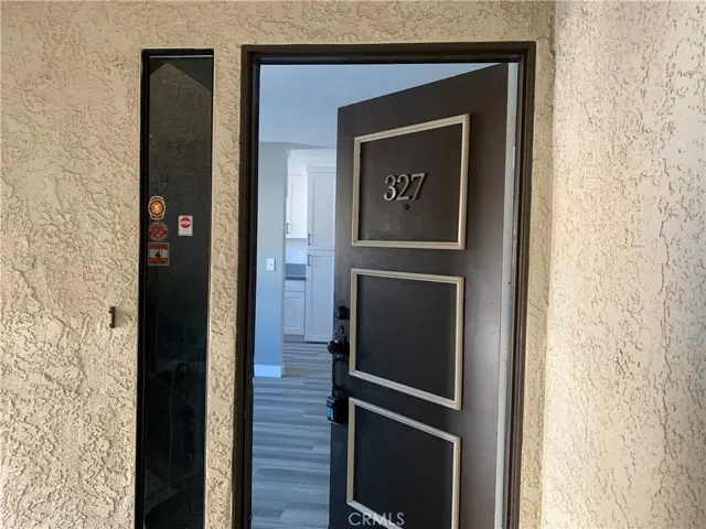 28011 Tiffany Lane 327, Canyon Country, California 91387