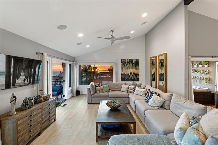 4020 Calle Bienvenido, San Clemente, California 92673