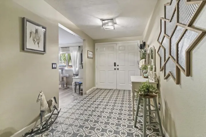1012 Reaser Lane, Ramona, California 92065