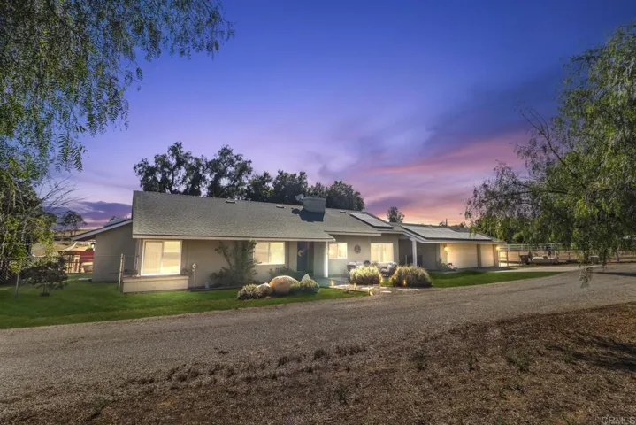 1012 Reaser Lane, Ramona, California 92065