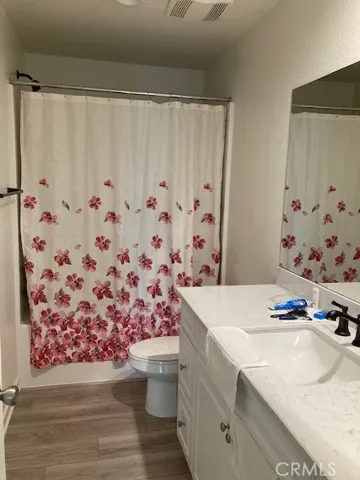 2nd Bathroom