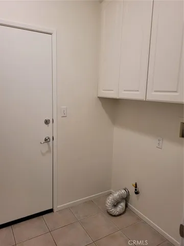 Laundry Room to Garage