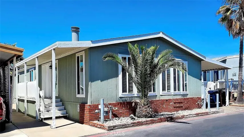 21851 Newland Street Unit 4, Huntington Beach, California 92646
