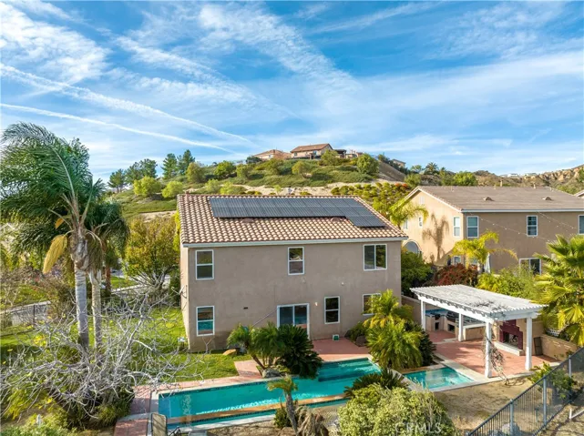 Solar panels & very private backyard