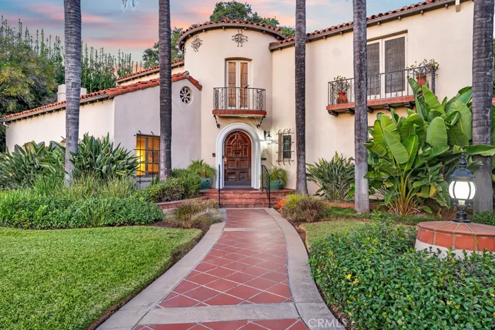 Walkway to house