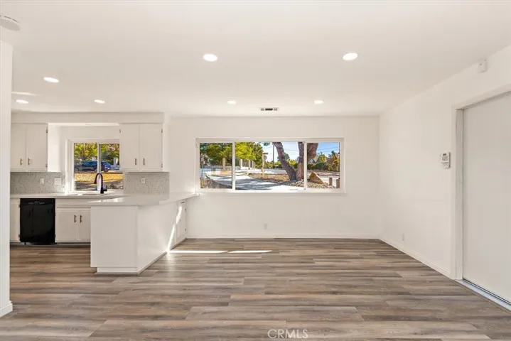 14214 Monte Verde Road, Apple Valley, California 92307