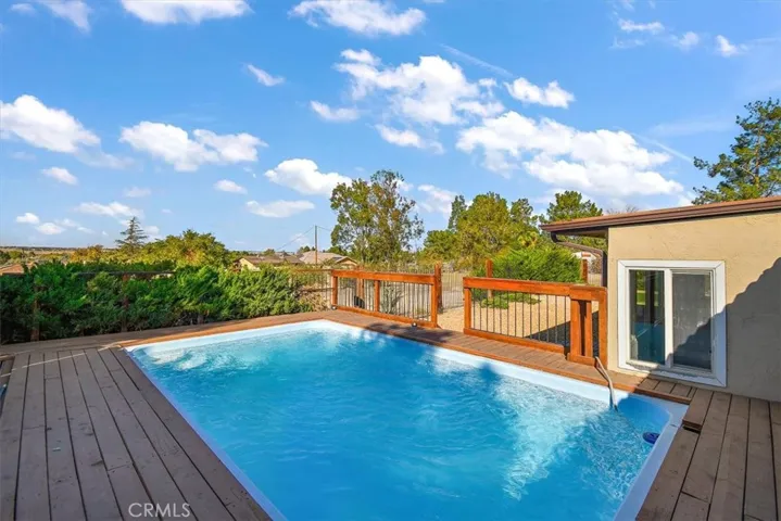 14214 Monte Verde Road, Apple Valley, California 92307