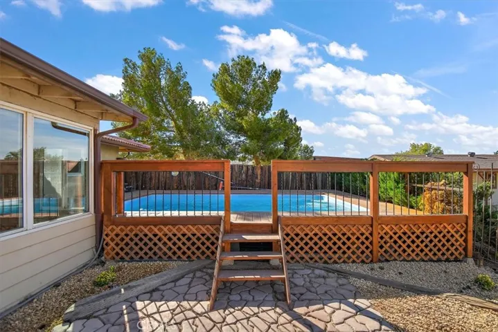 14214 Monte Verde Road, Apple Valley, California 92307