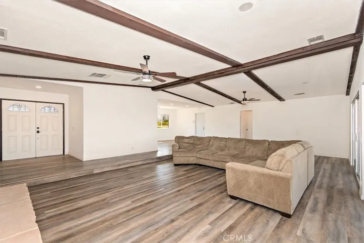 14214 Monte Verde Road, Apple Valley, California 92307