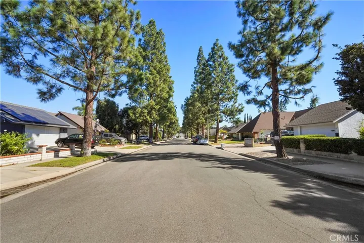 1512 Beechwood Street, Santa Ana, California 92705