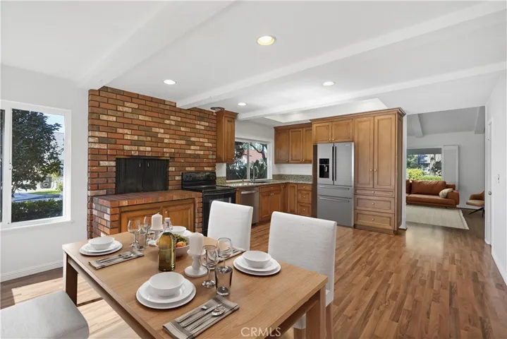 1512 Beechwood Street, Santa Ana, California 92705