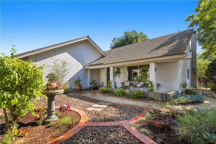 1512 Beechwood Street, Santa Ana, California 92705