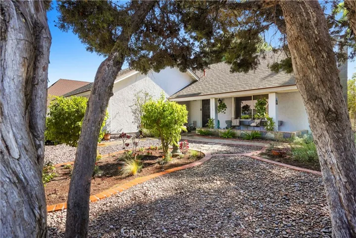1512 Beechwood Street, Santa Ana, California 92705