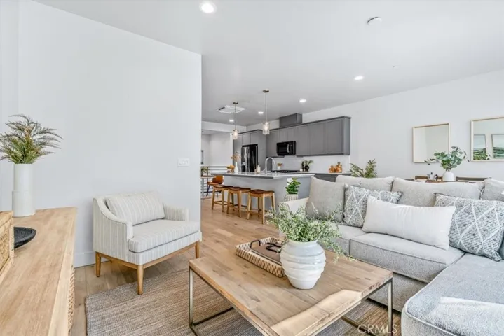 2478 Victoria Avenue Unit 103, San Luis Obispo, California 93401