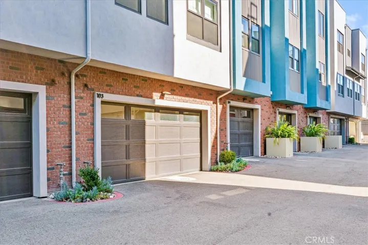2478 Victoria Avenue Unit 103, San Luis Obispo, California 93401