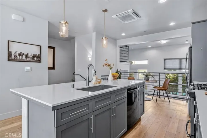 2478 Victoria Avenue Unit 103, San Luis Obispo, California 93401