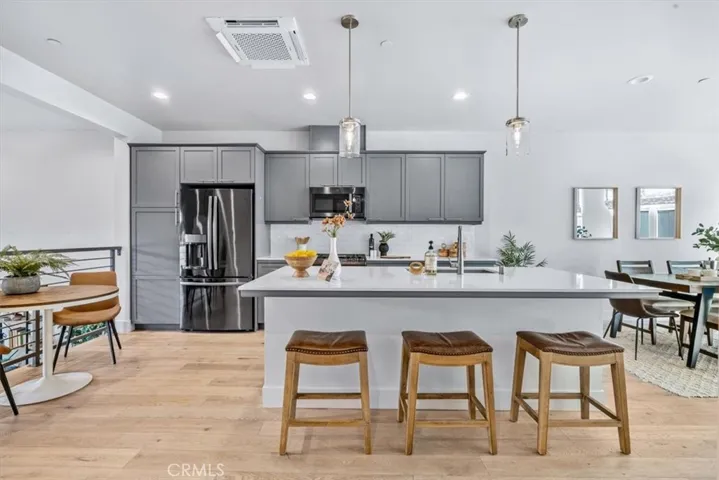 2478 Victoria Avenue Unit 103, San Luis Obispo, California 93401