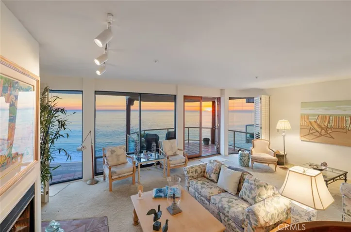263 Avenida Lobeiro Unit C, San Clemente, California 92672
