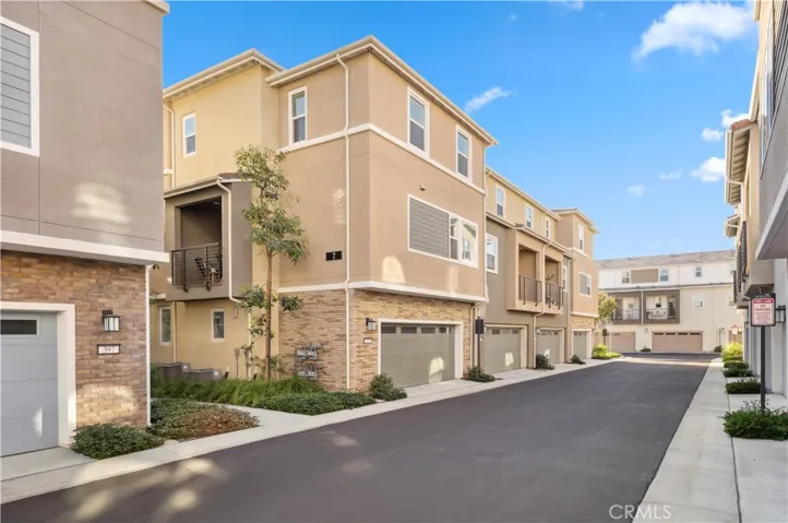 395 Trevinca, Lake Forest, California 92630