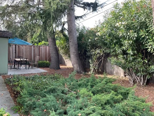 536 Easy Street, Mountain View, California 94043
