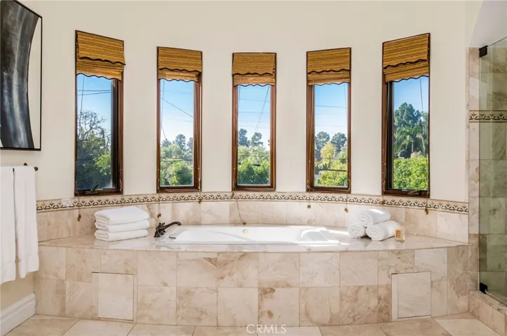 733 Moreno Avenue, Los Angeles, California 90049