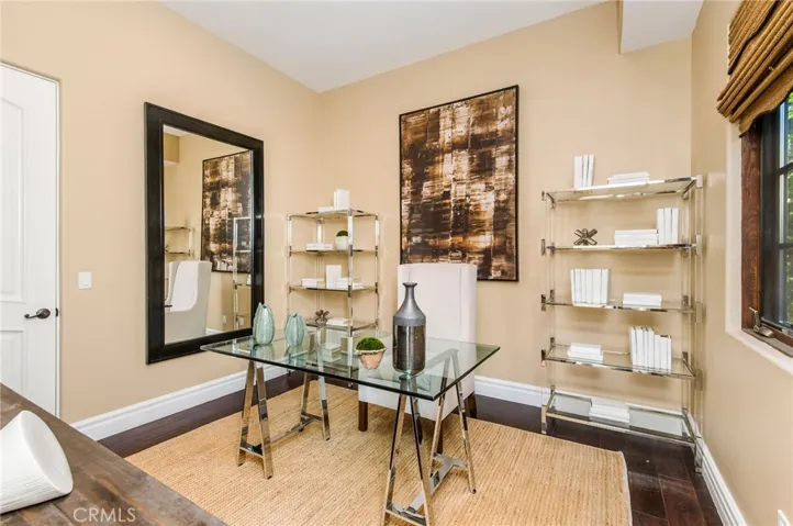 733 Moreno Avenue, Los Angeles, California 90049