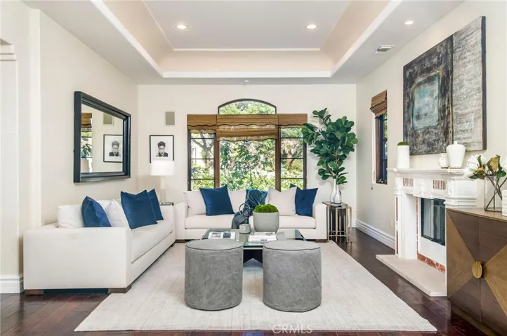 733 Moreno Avenue, Los Angeles, California 90049