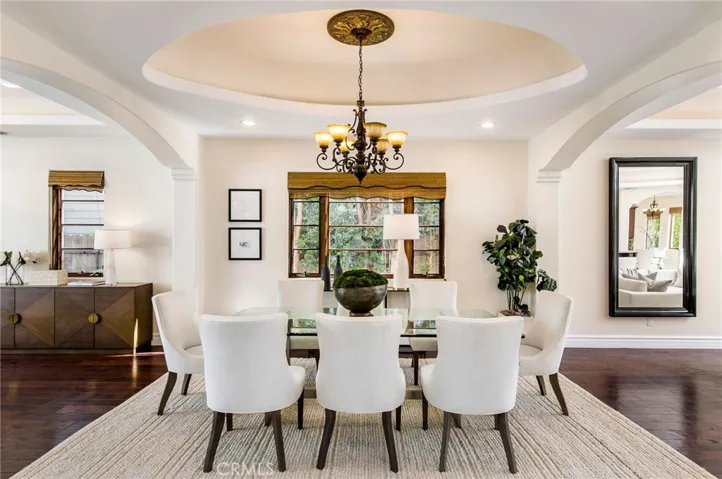 733 Moreno Avenue, Los Angeles, California 90049