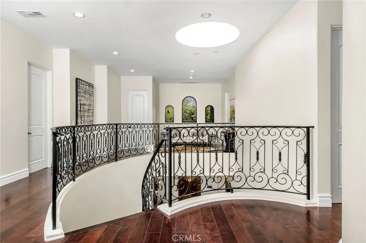 733 Moreno Avenue, Los Angeles, California 90049