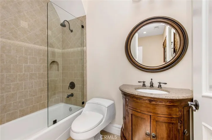 733 Moreno Avenue, Los Angeles, California 90049