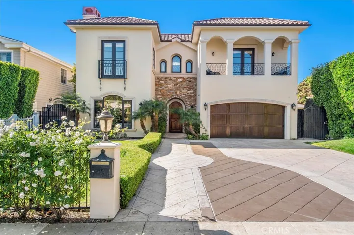 733 Moreno Avenue, Los Angeles, California 90049