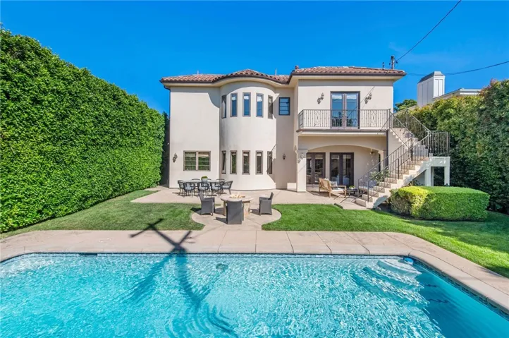 733 Moreno Avenue, Los Angeles, California 90049