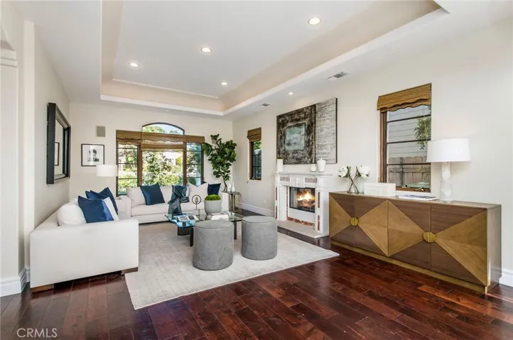 733 Moreno Avenue, Los Angeles, California 90049