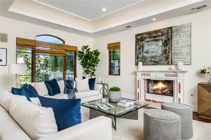 733 Moreno Avenue, Los Angeles, California 90049