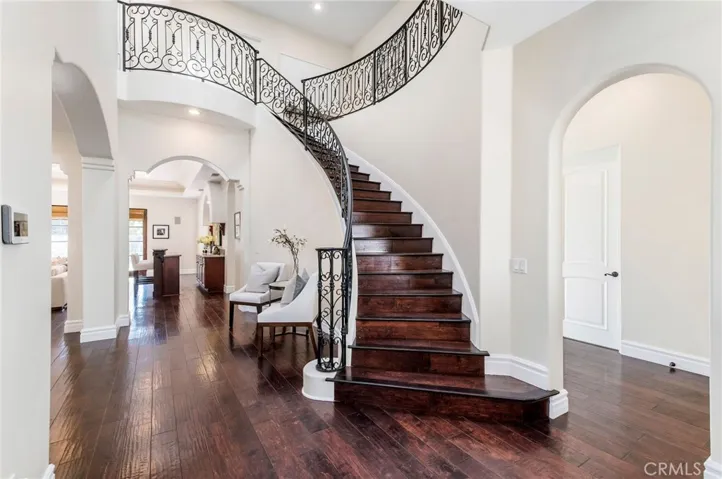 733 Moreno Avenue, Los Angeles, California 90049