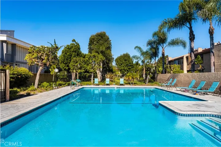 16935 Bluewater Lane, Huntington Beach, California 92649