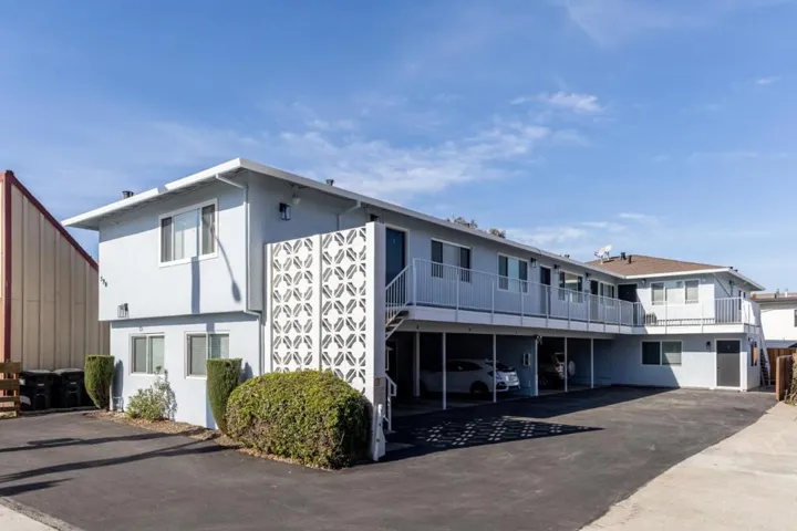 590 Ralston Avenue Unit 1, Belmont, California 94002