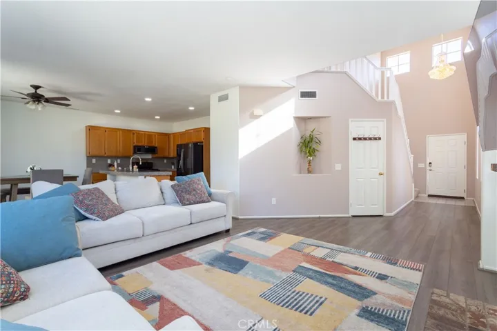 2749 Ophelia Court, Simi Valley, California 93063